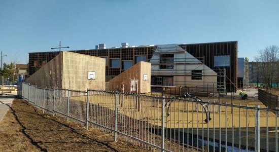 Затянувшееся строительство детского сада: компания Merks подает в суд на думу Саласпилса