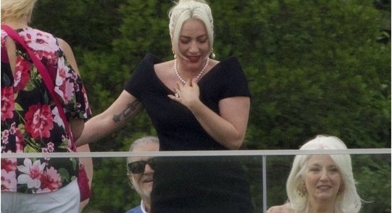 Lady Gaga kārtējo reizi jāattaisnojas, ka nav gaidībās