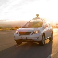 'Google' maksās 20 dolāru stundā par bezpilota auto izmēģināšanu