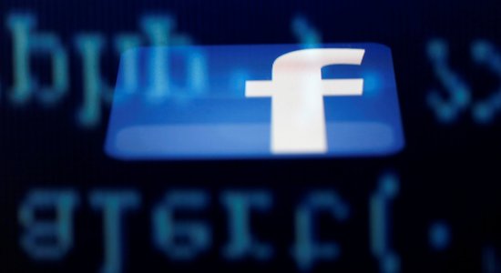 'Facebook' mātesuzņēmums Eiropā saņem rekordlielu sodu; uz ASV pārsūtīti dati