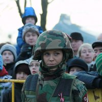 Foto: Tauta, armija un deputāti 18.novembra svinīgajos pasākumos