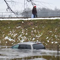 Plūdi Jēkabpilī: cietušie var pretendēt uz 1240 eiro pabalstu