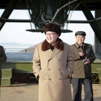 Tramps gatavs tikties ar Ziemeļkorejas diktatoru Kimu Čenunu