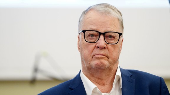 Экс-президент Гунтис Улманис откровенно рассказал о внебрачных детях