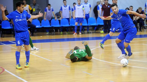 Futsal. Nikars. Arnaldo and Avanesov