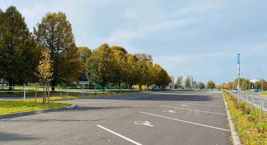 В Риге открыто более 500 новых бесплатных парковочных мест