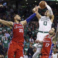 Bostonas 'Celtics' ar pārliecinošu uzvaru sāk NBA Austrumu konferences pusfinālu