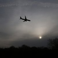 В лондонском аэропорту Гатвик снова отменяют рейсы из-за подозрительных дронов