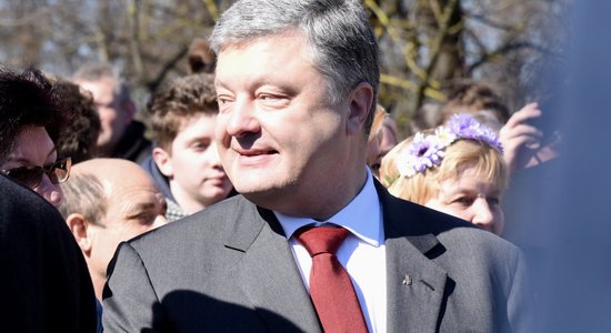 Porošenko: sekojot Latvijas piemēram, Ukraina cer uz drīzu iestāšanos ES