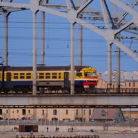 Piešķir 14,2 miljonus eiro izdevumu kompensēšanai par dzelzceļa infrastruktūras izmantošanu pasažieru pārvadājumiem