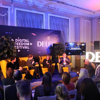 Cilvēks-mašīna un mediju nākotne – Rīgā notiek 'Digital Freedom Festival'. Teksta tiešraides arhīvs