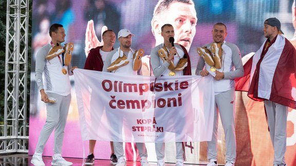 Tokijas olimpiskās spēles: Latvijas 3x3 basketbola izlases sagaidīšana