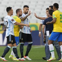 Skandāls Brazīlijā – varas iestādes aptur futbola grandu spēli