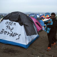 Еврокомиссия угрожает штрафовать страны за отказ в приеме беженцев