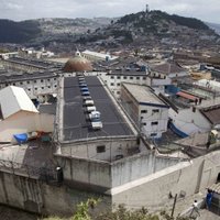 Gangsteru grupējumu cīņas novedušas pie rekordliela slepkavību skaita Ekvadoras cietumos