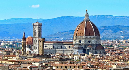 Florencē plāno aizliegt īstermiņa īri, tostarp jaunus 'Airbnb' piedāvājumus