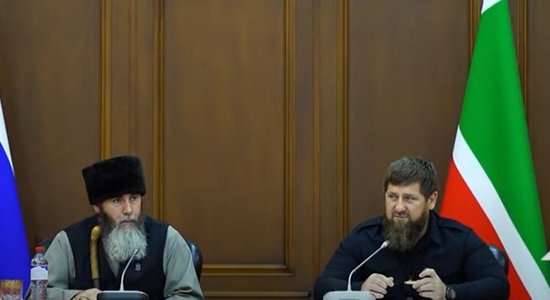 Kadirovs pieprasa 100% pieaugušo vakcināciju; nevakcinētajiem būs liegti veikali un mošejas