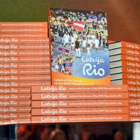 Foto: Ar tradicionālās olimpiskās grāmatas izdošanu LOK pieliek simbolisku punktu Rio olimpiādei