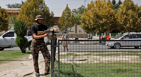 Kabulā pie Krievijas vēstniecības noticis sprādziens