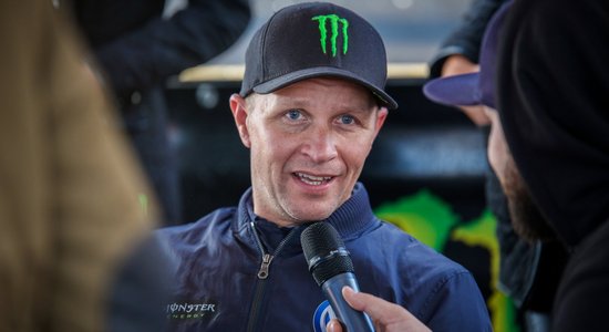 Titulētais autosportists Solbergs paziņo par karjeras beigām