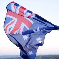 Austrālijas parlamenta vēlēšanās uzvarējuši opozīcijas leiboristi, liecina aplēses
