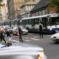 Ierobežos atļauto braukšanas ātrumu pie Rīgas skolām