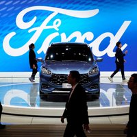 'Ford' kredītreitings samazināts līdz 'atkritumu' līmenim