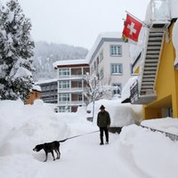 На Давос обрушился снегопад: не все мировые лидеры успеют к началу форума