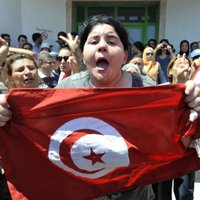 Tunisijā noslepkavots ietekmīgs opozīcijas pārstāvis; atbalstītāji iziet ielās