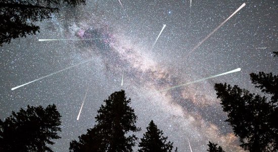 Meteoru plūsmas un lielais Marss: ko vērot debesīs oktobrī