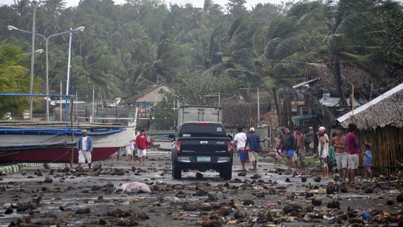 Philippines Typhoon.JPEG-0d930