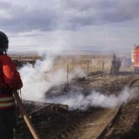 Krievijas žurnālists ugunsgrēkos cietušajā Hakasijā dedzinājis kūlu 'labākam fonam'