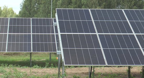 Šobrīd iedzīvotājiem nekas nemainās. Baložos atklāta saules elektrostacija