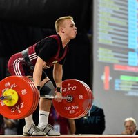 Svarcēlāju Suharevu tikai kilograms šķir no Eiropas junioru čempionāta zelta