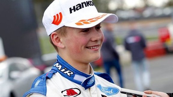 Billy Monger, Formula 4