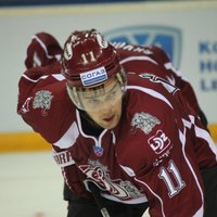 Rīgas 'Dinamo' zaudē arī Zagrebā 'Medveščak'