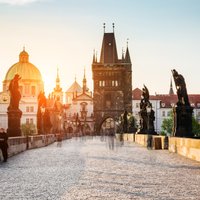 Карлов мост в Праге празднует "дьявольский" юбилей: Самой известной достопримечательности Чехии исполнилось 666 лет