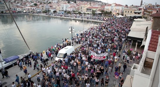 Lesbā demonstrācija pret migrantu pieplūdumu izvēršas vardarbībā