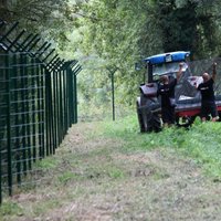 Slovēnija turpina būvēt robežžogu nelegālo imigrantu pieplūduma apturēšanai