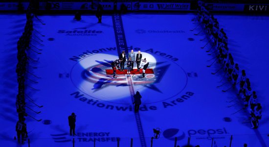 Video: 'Blue Jackets' emocionāli pirms sezonas godina Kivlenieku