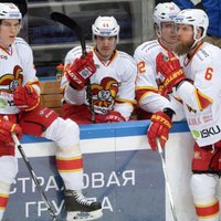 Kulda ar rezultatīvu piespēli palīdz 'Jokerit' izcīnīt uzvaru KHL spēlē