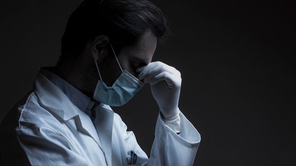 Čehijā konstatēts iespējams Ebolas vīrusa gadījums