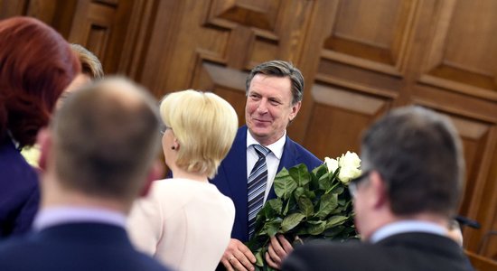 Saeima apstiprina Kučinska veidoto valdību