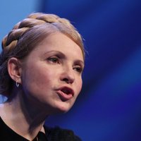 Тимошенко срочно вылетела в Донецк, в Харькове — два митинга