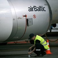 'airBaltic' un lidostas izlīgumā nodzēš 23 miljonus eiro, secina raidījums