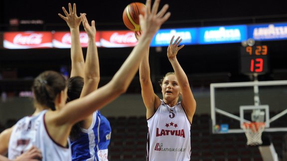 Sieviešu basketbols: Latvija - Somija - 12