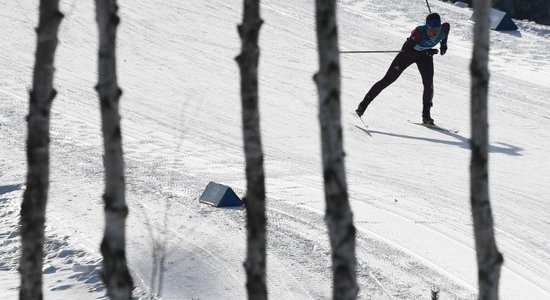 Biķernieku mežā sākusi darboties slēpošanas trase