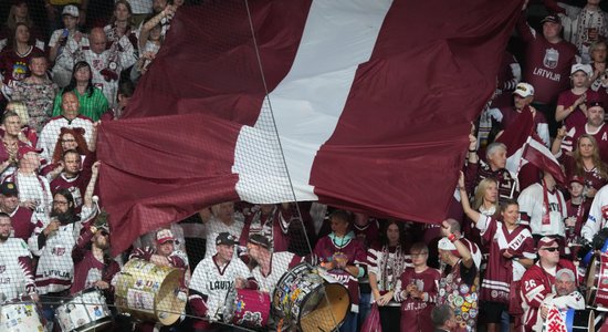 LHF 'izredzētajiem' piešķir atlaides hokeja čempionāta biļetēm – cilvēki tviterī dusmīgi