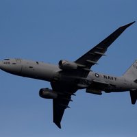 Krievijas iznīcinātājs virs Vidusjūras pārtver ASV lidmašīnu