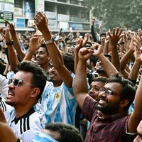 Мигрантам в Катаре платят за поддержку Аргентины? Правдив ли миф о фейковых болельщиках на ЧМ?